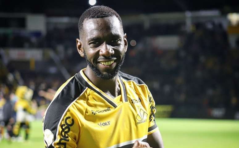 Bolasie resolve e Criciúma vence o Juventude fora de casa