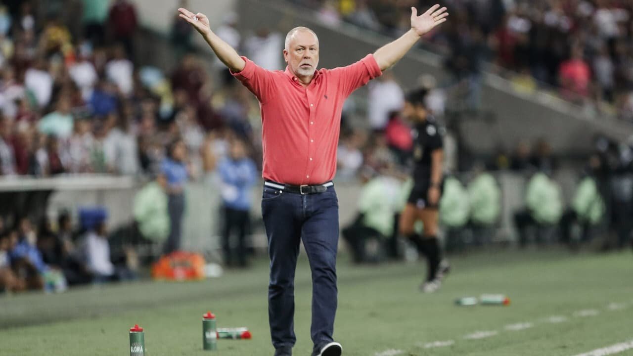 Fluminense quase quadruplica aproveitamento com Mano e sonha mais alto no Brasileirão