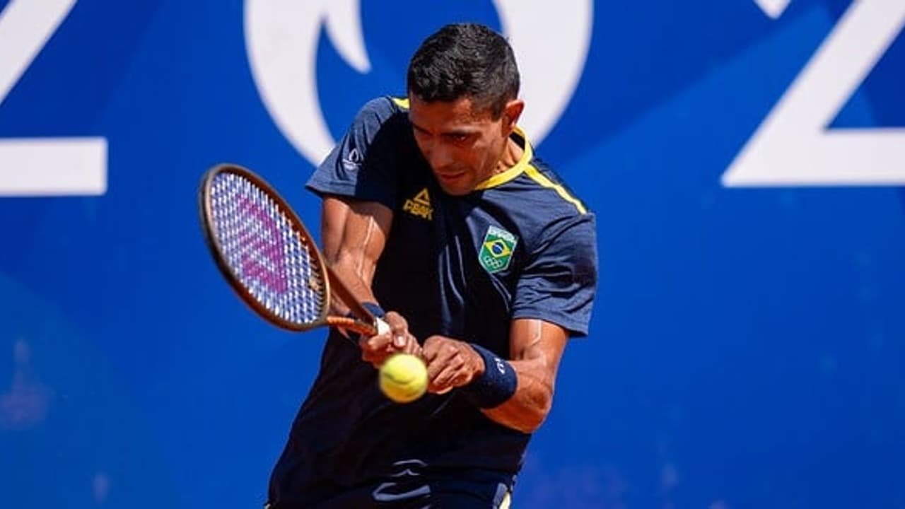 Thiago Monteiro e Laura Pigossi perdem e se despedem de Paris
