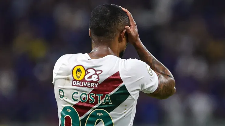 Adeus! Rescisão de Douglas Costa é publicada no BID e deixa o Flu