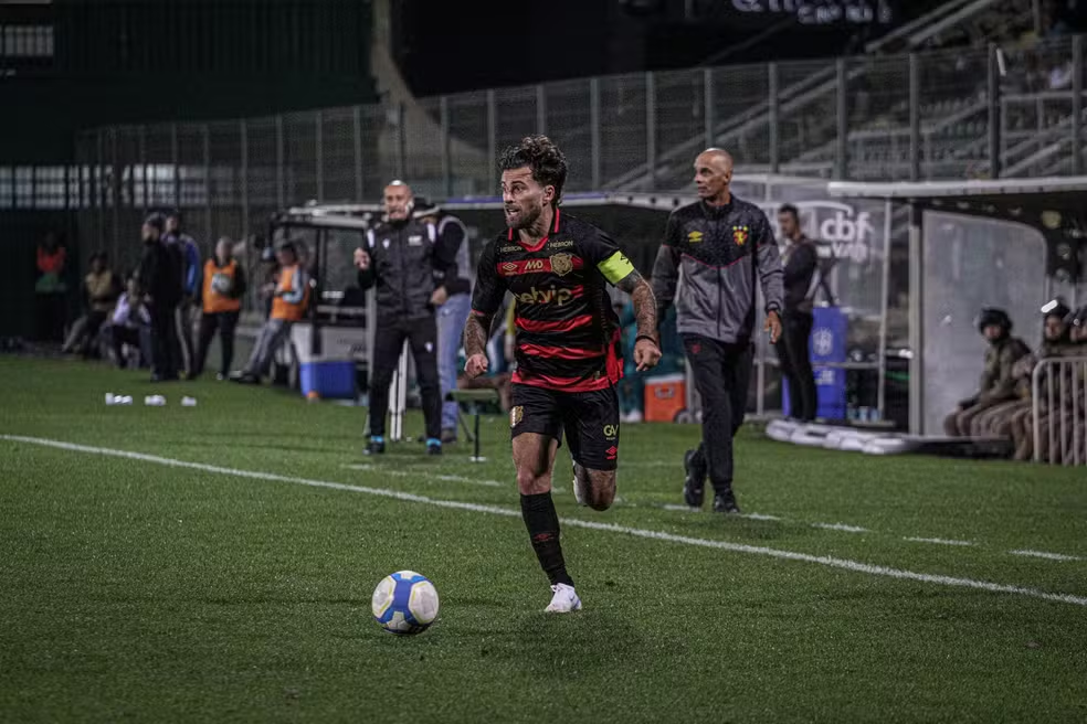 Sport empata com sabor amargo e acende alerta a Mariano Soso